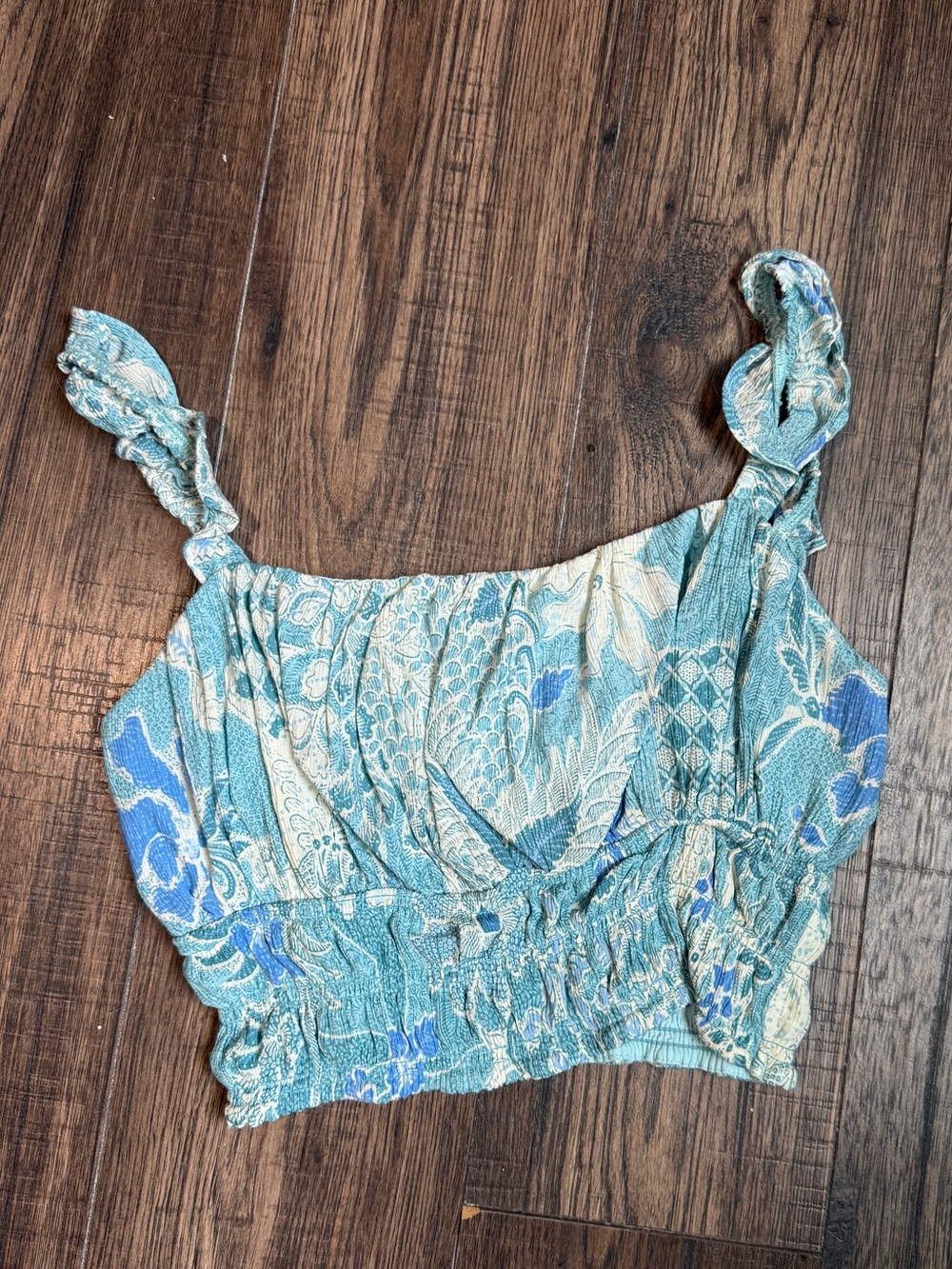 Abercrombie & Fitch Blue Floral Smocked Crop Top